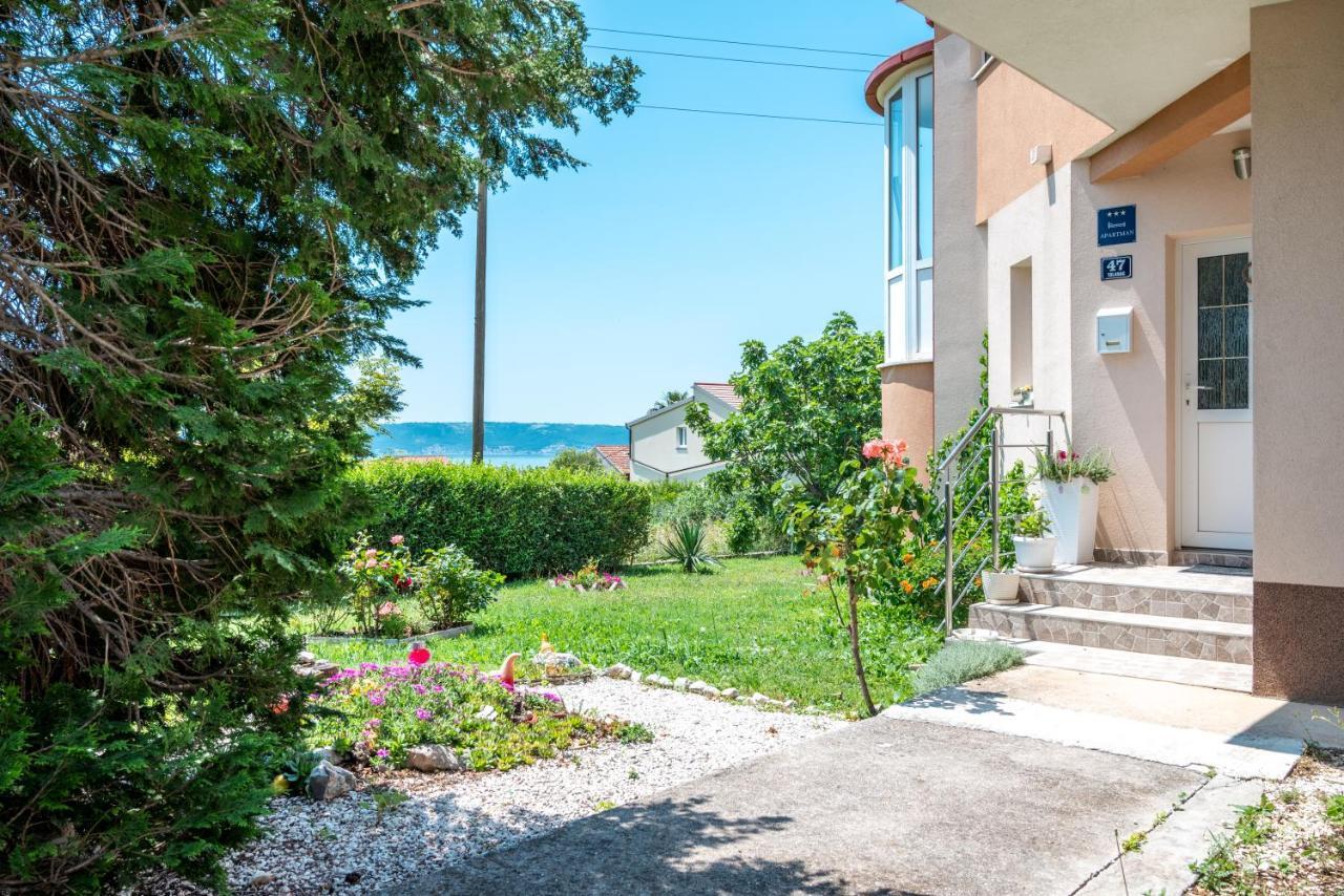 Nadalina Apartment Kaštel Stari Eksteriør bilde