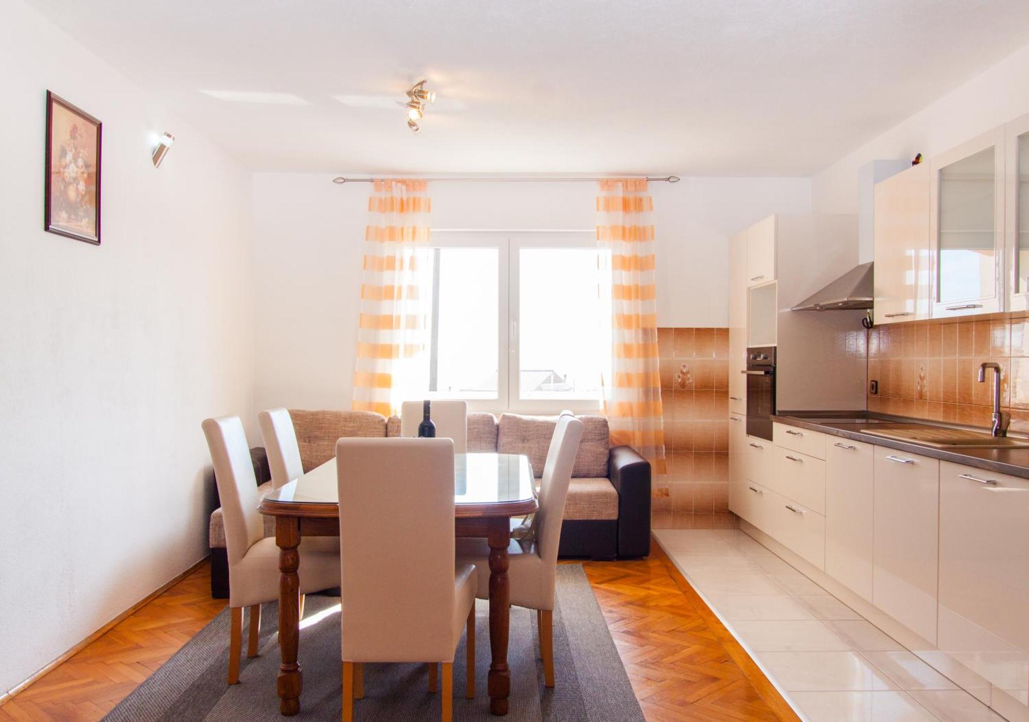 Nadalina Apartment Kaštel Stari Eksteriør bilde