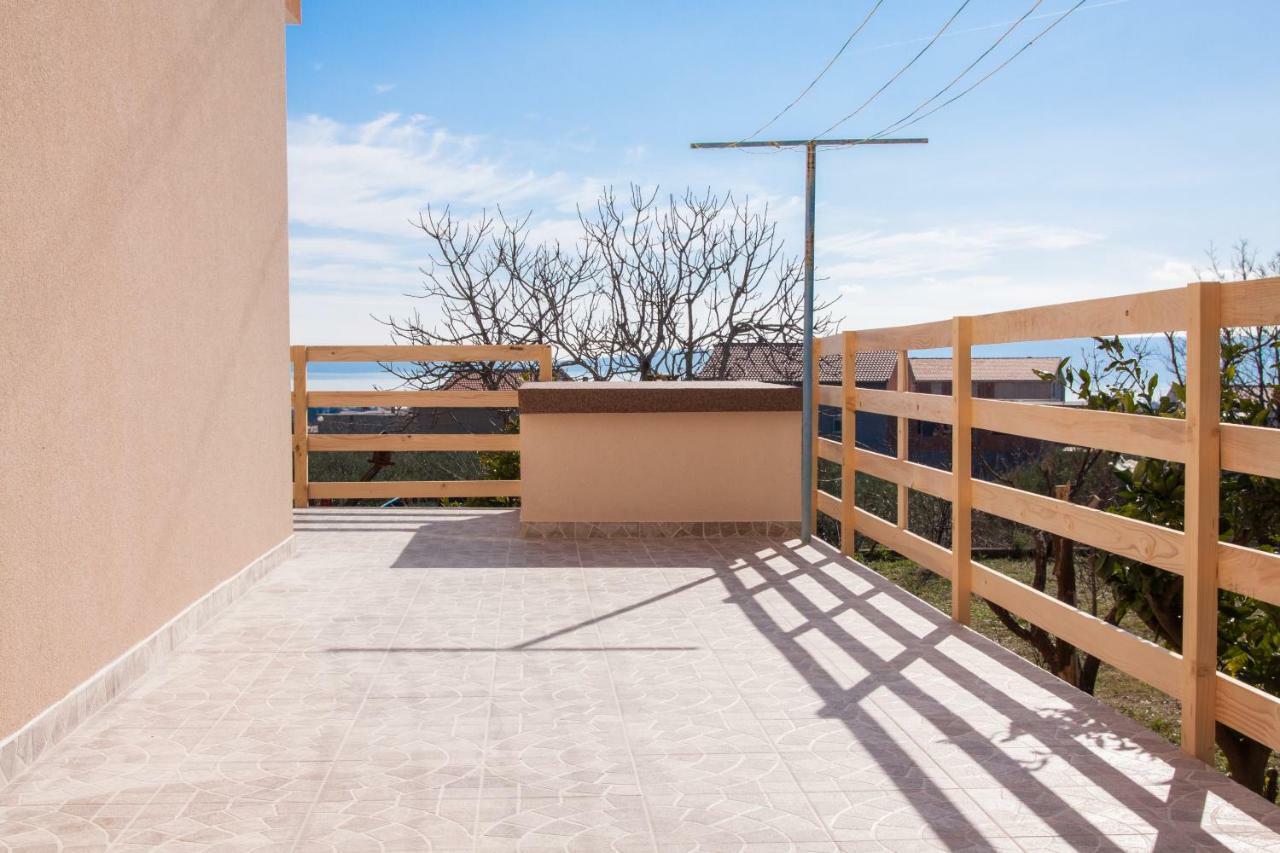 Nadalina Apartment Kaštel Stari Eksteriør bilde